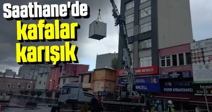 Saathane'de kafalar karışık 