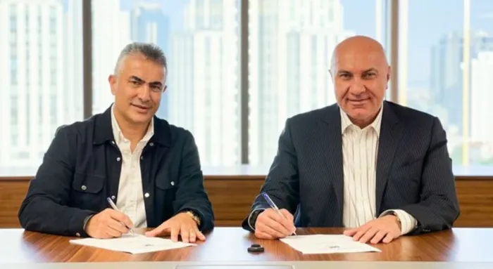 Yılport Samsunspor Mehmet Altıparmak İle 1 Yıllık Sözleşme İmzaladı
