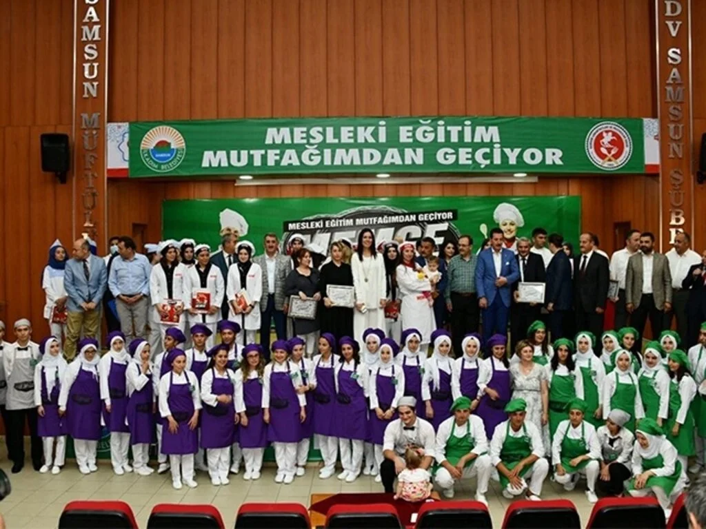 Türkiye'nin en prestijli kursu ilgi çekmeye devam ediyor