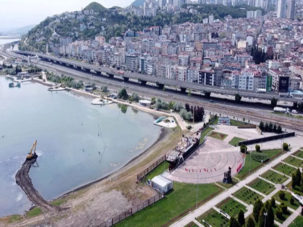 Samsun'da sokağa çıkma kısıtlaması nedeniyle sessizlik hakim