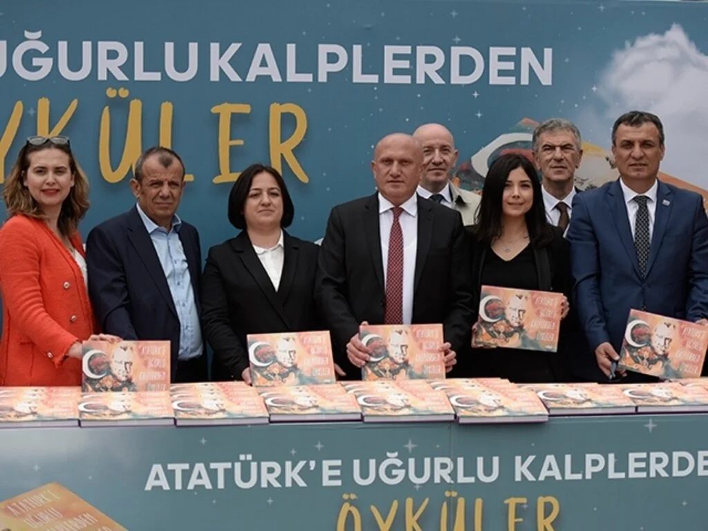 Uğur'lu öğrencilerin "Atatürk sevgisi" kitaba dönüştü