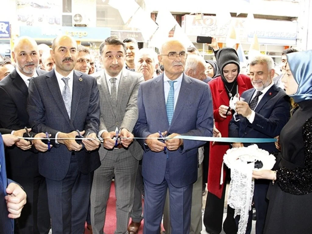 Terme'de İstikbal Mobilya'ya görkemli açılış