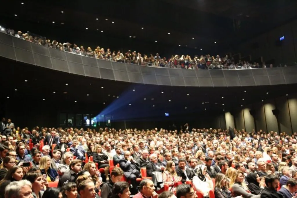 “Cep Herkülü: Naim Süleymanoğlu” ŞAMPİYONA YAKIŞIR GALA - Resim 2