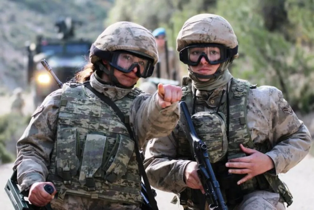 İşte Türkiye’nin İlk Kadın Jandarma Komando Astsubayları - Resim 6