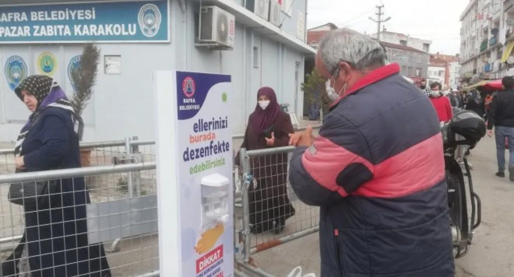 Samsun Sokakları Yine Tıklım Tıklım - Resim 4