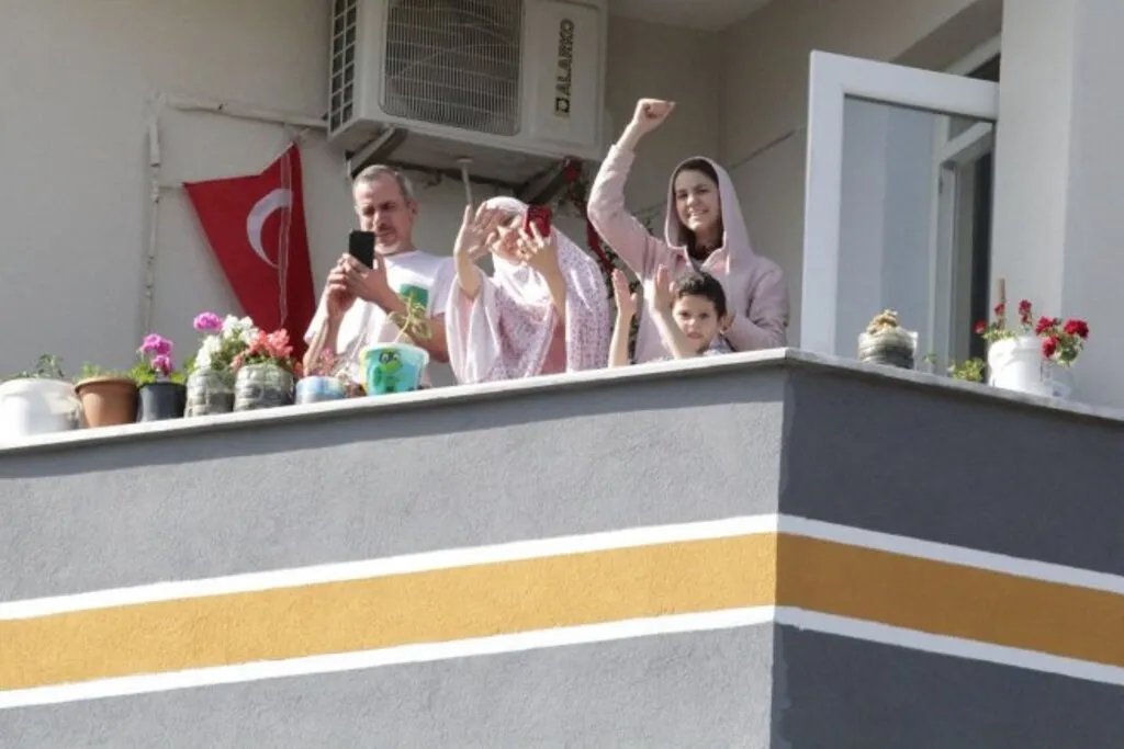 Atakum’un Cadde ve Sokaklarında Coşku Dolu 19 Mayıs Kutlaması - Resim 20