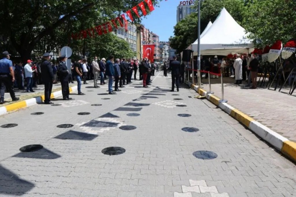 Samsun Şehidini Son Yolculuğuna Uğurladı - Resim 5