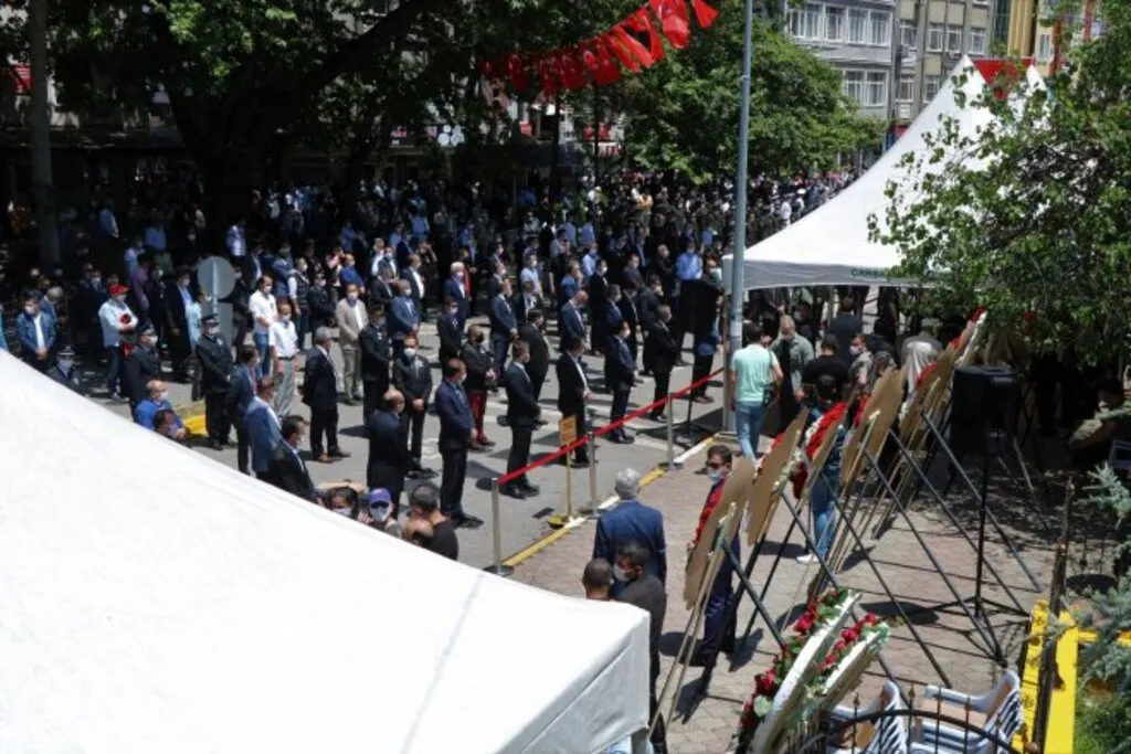 Samsun Şehidini Son Yolculuğuna Uğurladı - Resim 10