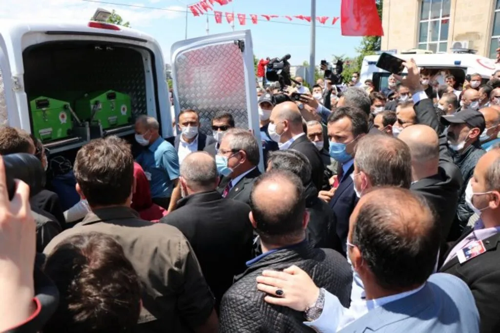 Samsun Şehidini Son Yolculuğuna Uğurladı - Resim 14