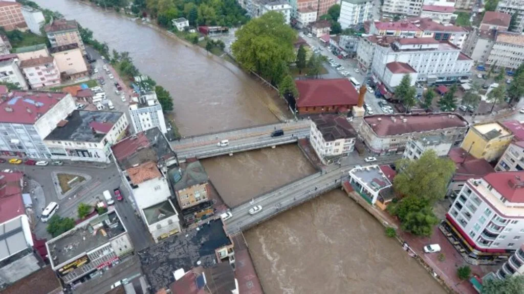 Samsun'da sağanak - Resim 40
