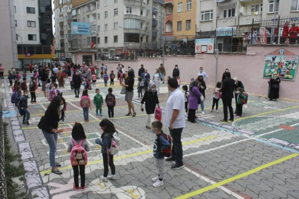 Samsun'da Koronavirüs Gölgesinde Ders Başı - Resim 4