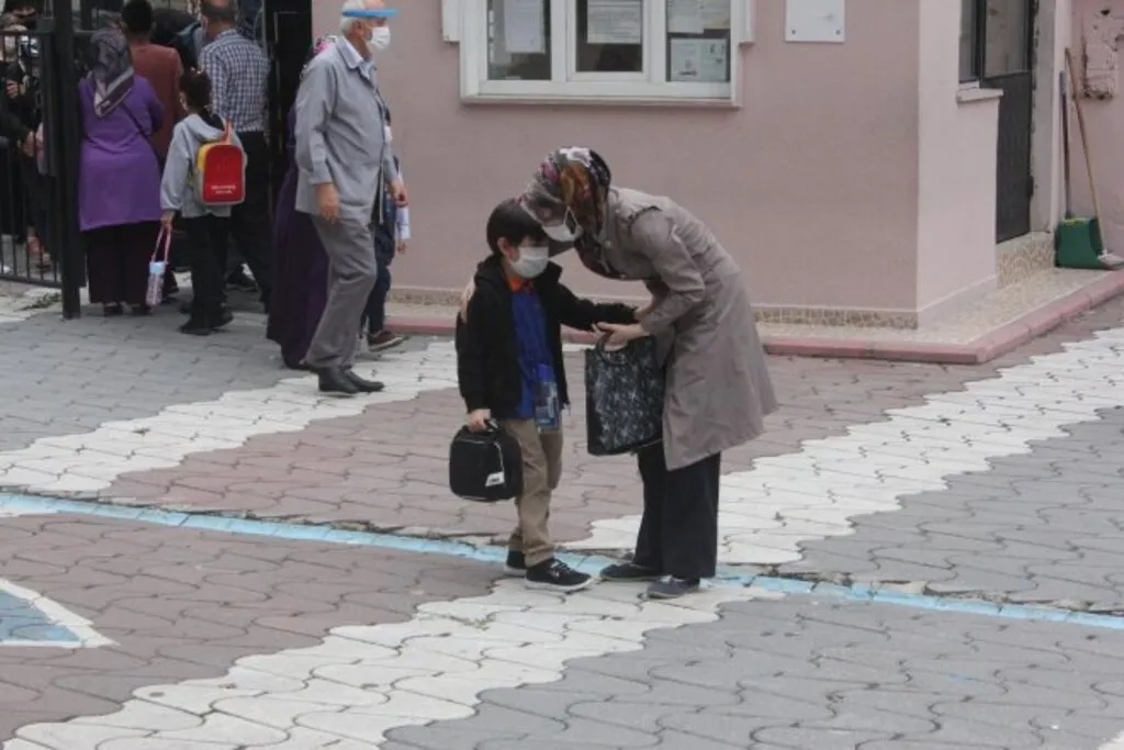 Samsun'da Koronavirüs Gölgesinde Ders Başı - Resim 7
