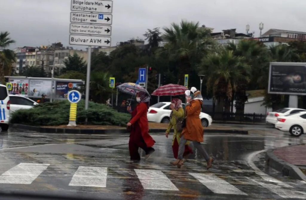 Samsun'da sağanak yağış - Resim 3