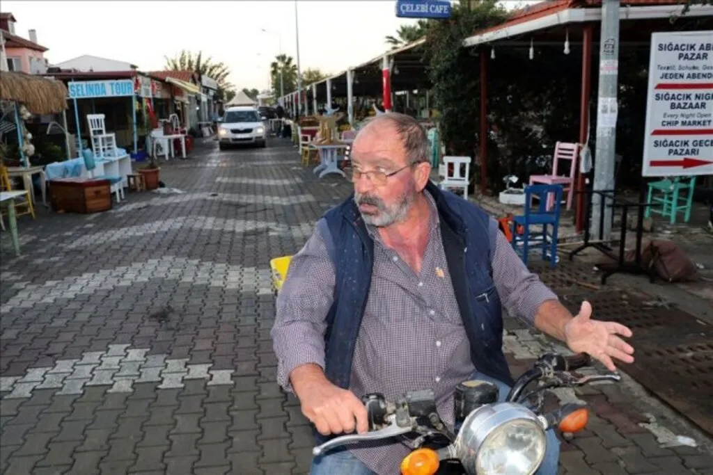 Depremin merkez üssü Seferihisar havadan görüntülendi - Resim 3