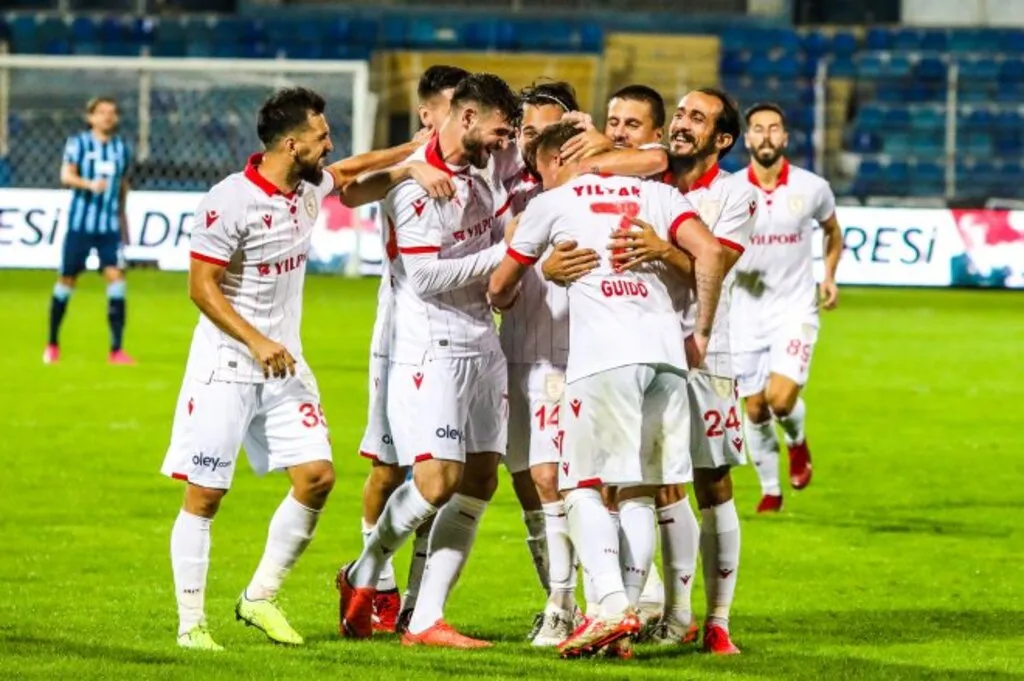 Adana Demirspor Yılport Samsunspor Maçından Kareler - Resim 2
