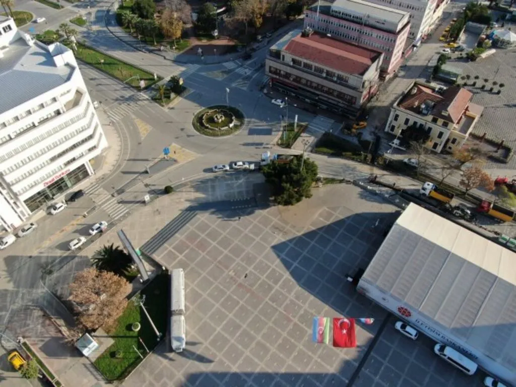 Samsun Emniyeti sokağa çıkma kısıtlamasında caddeleri havadan görüntüledi - Resim 10