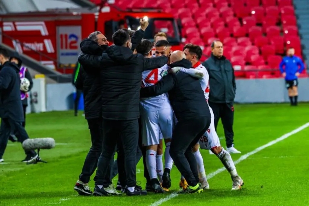 Samsunspor: 1 Altay: 0 Maçtan Kareler - Resim 39