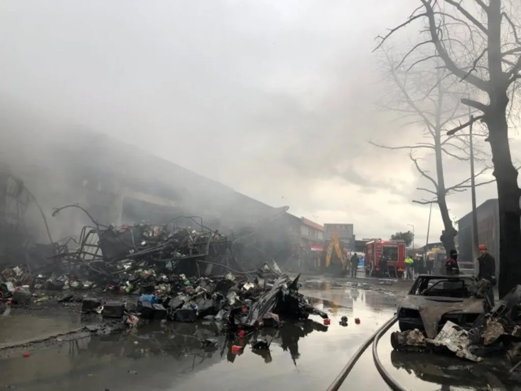 Samsun'da sanayi sitesinde iş yerleri alev alev yandı! - Resim 28
