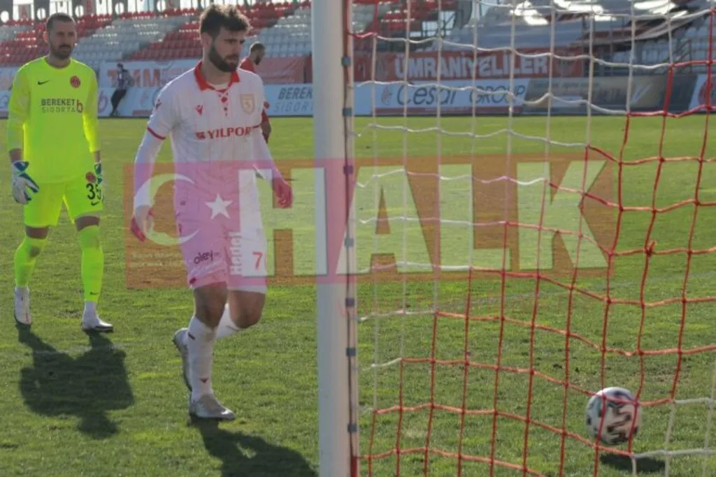 Ümraniyespor Samsunspor Maçının Son Dakikasındaki Olayları HHALK Anbean Fotoğrafladı - Resim 3