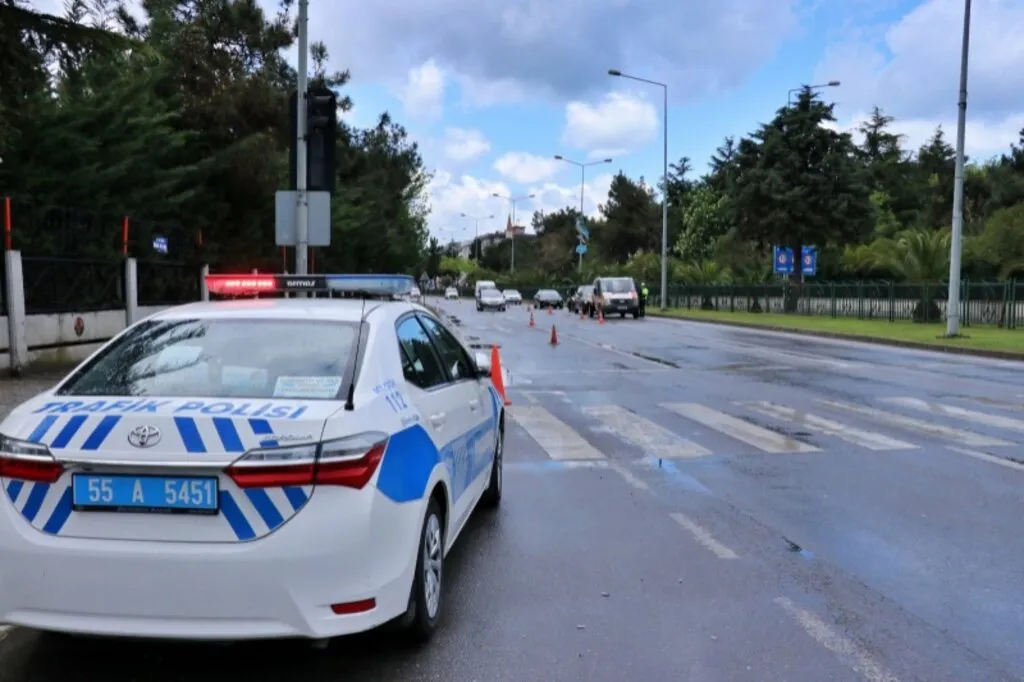 Samsun ve çevre illerde "tam kapanma" sürecinin onuncu gününde sessizlik hakim - Resim 2