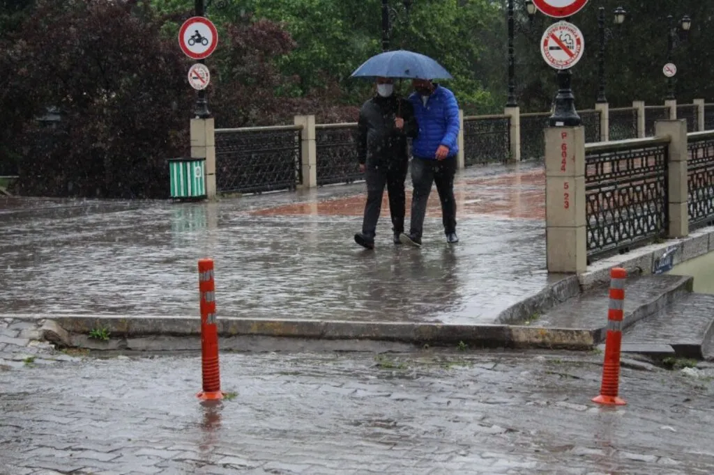 Samsun'da Sağanak Yağış - Resim 11