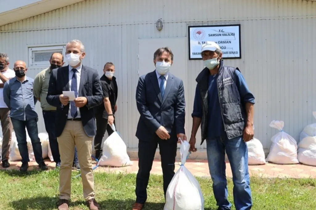 Samsun'da küçük Balıkçıya Ağ Desteği - Resim 4