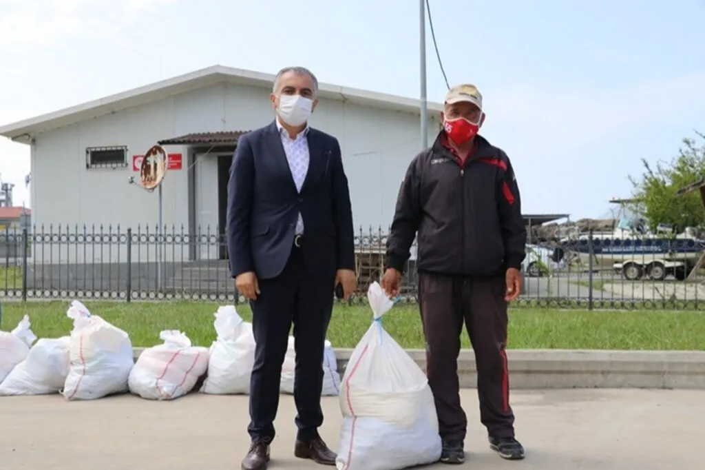 Samsun'da küçük Balıkçıya Ağ Desteği - Resim 14