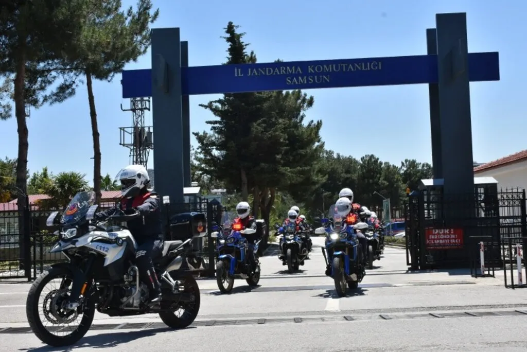 Samsun'da jandarmanın "Huzur" ve "Hızır" timleri vatandaşa güven veriyor - Resim 2