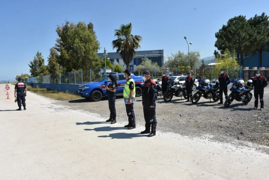 Samsun'da jandarmanın "Huzur" ve "Hızır" timleri vatandaşa güven veriyor - Resim 14