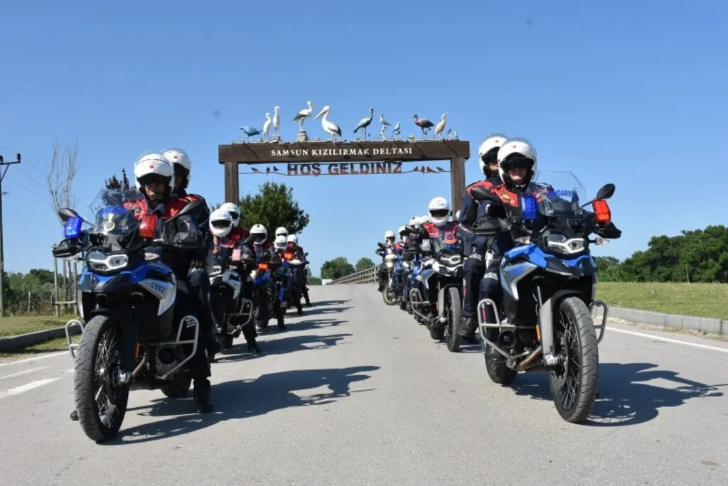 Samsun'da jandarmanın "Huzur" ve "Hızır" timleri vatandaşa güven veriyor - Resim 16