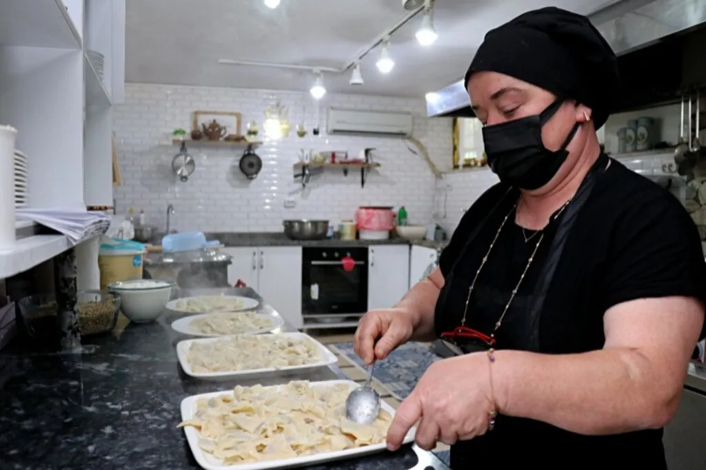 Samsun'un coğrafi işaret tescilli Yakakent mantısı, damakları şenlendiriyor - Resim 8