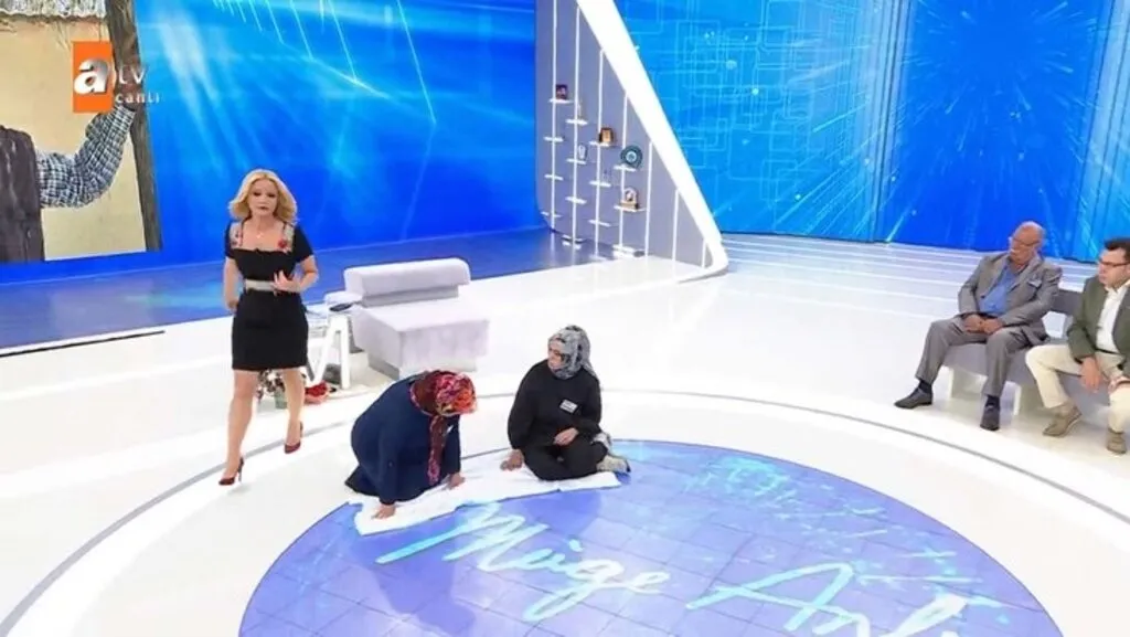 Müge Anlı’da Büyükşen cinayetinde şüpheli komşu ilk kez konuştu! O kişiyi işaret etti - Resim 6