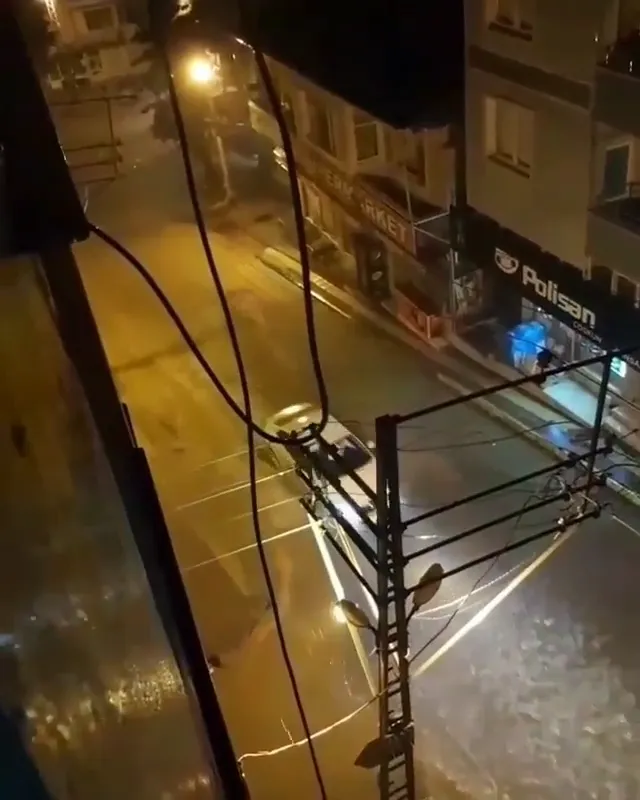 Samsun'da Sağanak Yağış Sonrası Görüntüler - Resim 23