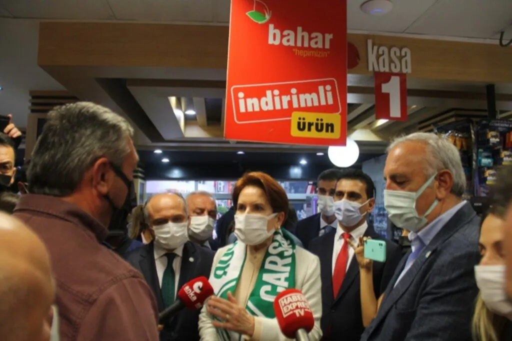 İYİ Parti Genel Başkanı Meral Akşener'in Samsun Ziyaretinden Kareler - Resim 1
