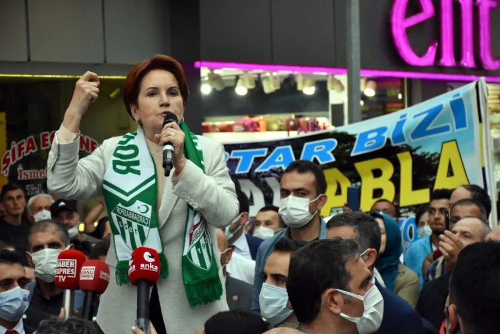 İYİ Parti Genel Başkanı Meral Akşener'in Samsun Ziyaretinden Kareler - Resim 11