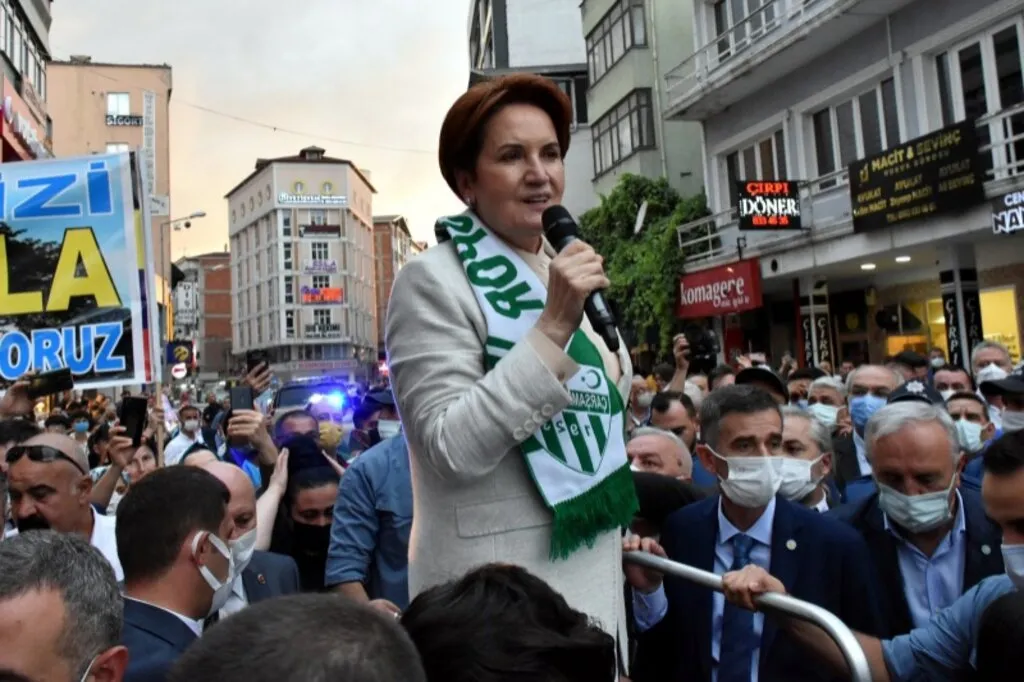İYİ Parti Genel Başkanı Meral Akşener'in Samsun Ziyaretinden Kareler - Resim 18