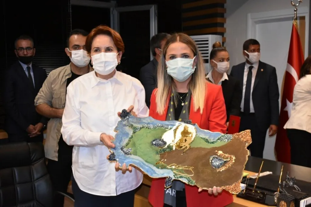 İYİ Parti Genel Başkanı Meral Akşener'in Samsun Ziyaretinden Kareler - Resim 37