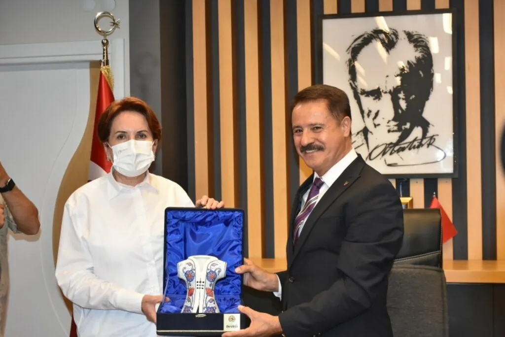 İYİ Parti Genel Başkanı Meral Akşener'in Samsun Ziyaretinden Kareler - Resim 38