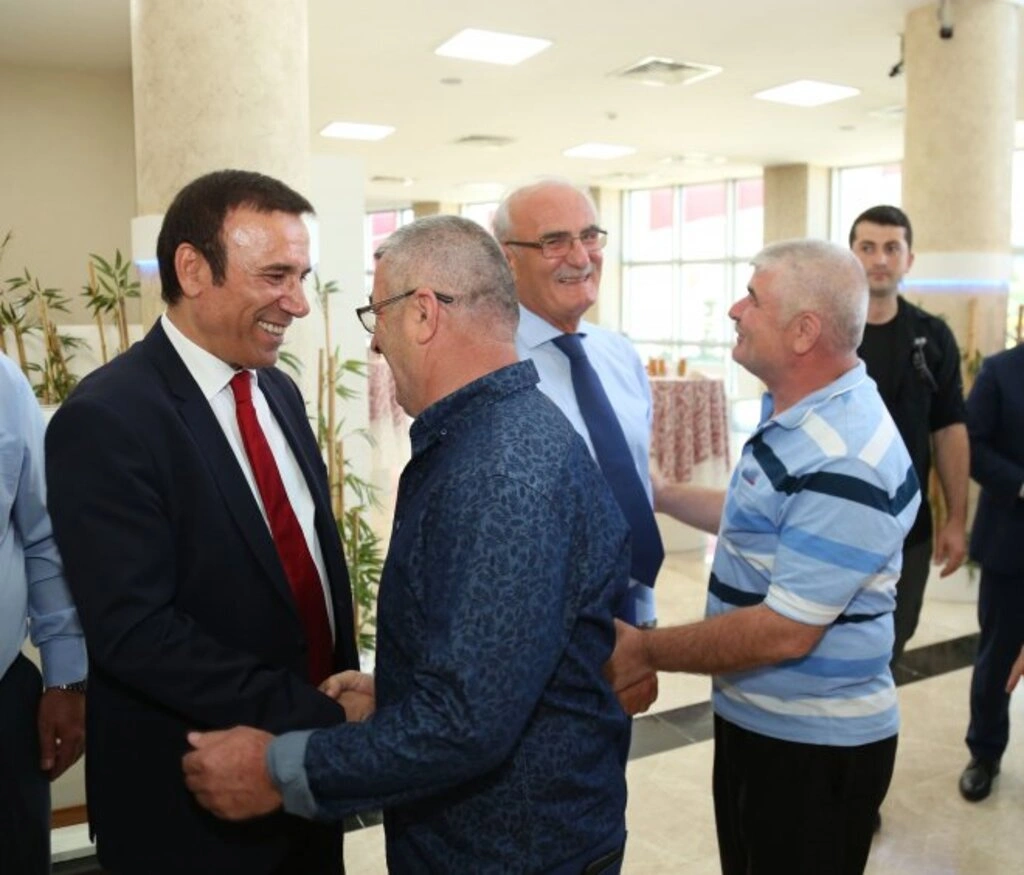 BİR BAYRAMDA BÖYLE GEÇTİ - Resim 2