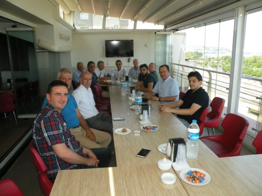 BİR BAYRAMDA BÖYLE GEÇTİ - Resim 5