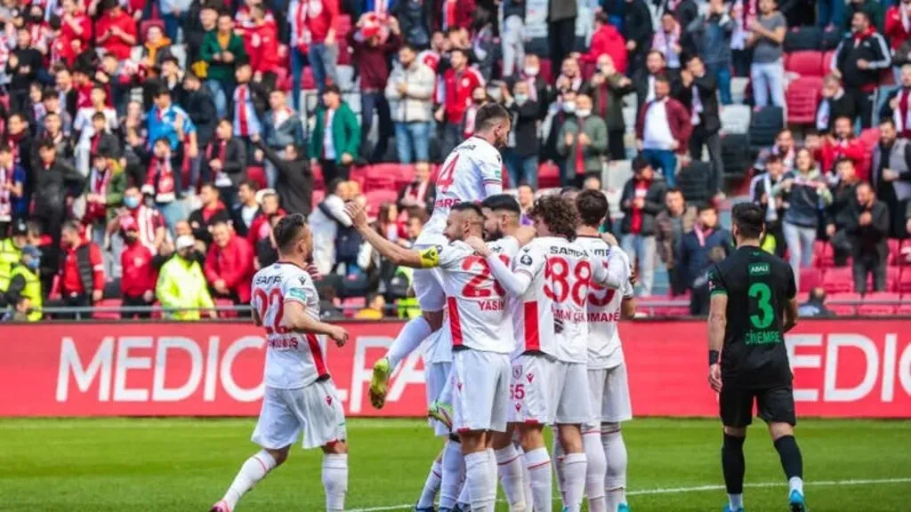 Samsunspor Başkanvekili Veysel Bilen: Hoca ile alakalı görüşmelerimiz sürüyor - Resim 3