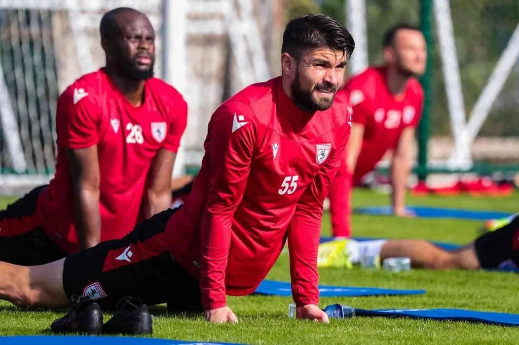 Samsunspor Başkanvekili Veysel Bilen: Hoca ile alakalı görüşmelerimiz sürüyor - Resim 6