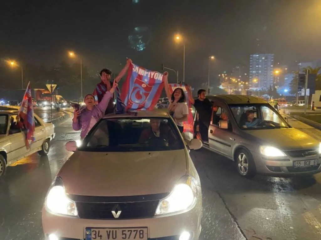 Samsunspor ve Trabzonspor taraftarı arasında gerginlik - Resim 6