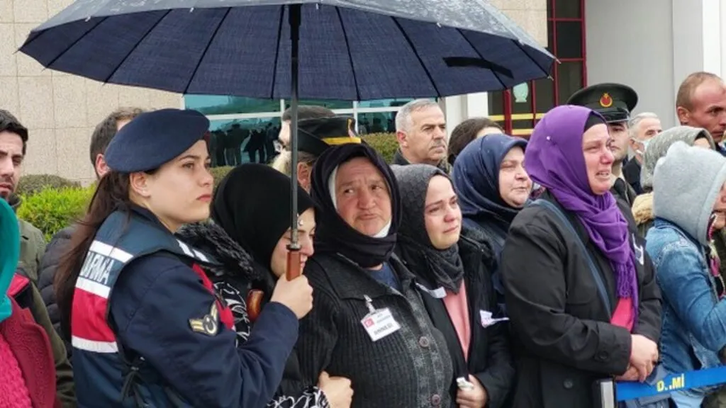 Samsun şehidini gözyaşları içinde karşıladı - Resim 15
