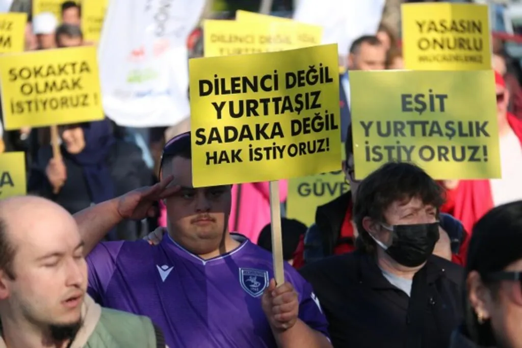 Engellilerin Atakum’dan mesajı: “Toplumu dönüştürme zamanı geldi”  - Resim 14