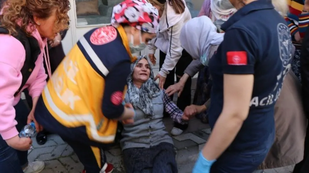 Samsun'da Yangında can pazarı: Uyuyakalan çocuk son anda kurtarıldı - Resim 5