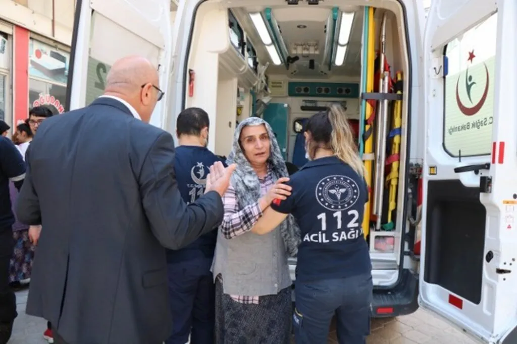 Samsun'da Yangında can pazarı: Uyuyakalan çocuk son anda kurtarıldı - Resim 7