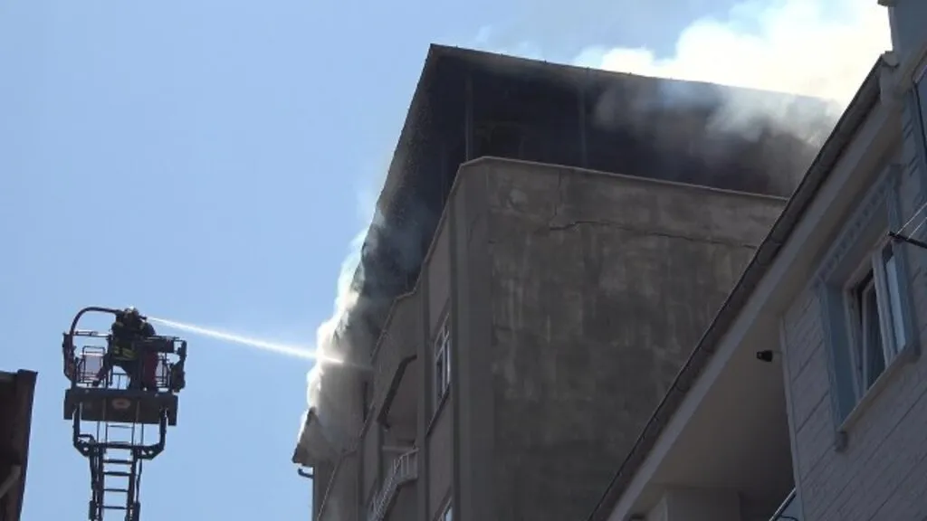 Samsun'da Yangında can pazarı: Uyuyakalan çocuk son anda kurtarıldı - Resim 12
