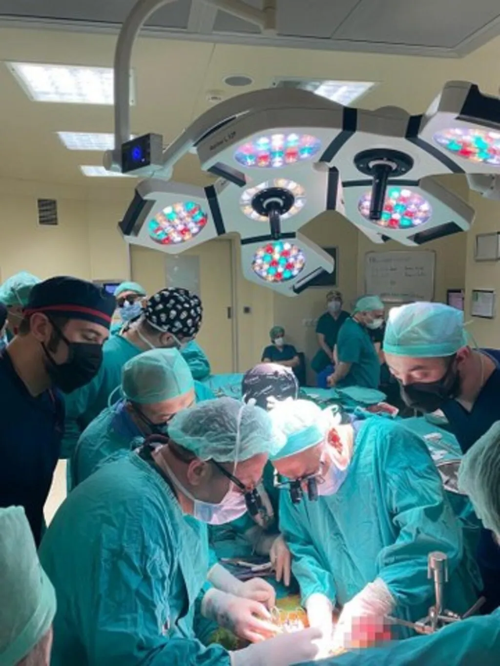 Karadeniz’de ilk defa canlıdan canlıya karaciğer nakli yapıldı - Resim 6