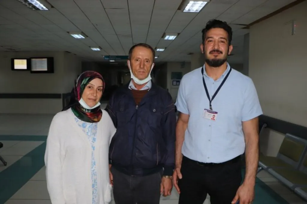 Karadeniz’de ilk defa canlıdan canlıya karaciğer nakli yapıldı - Resim 9